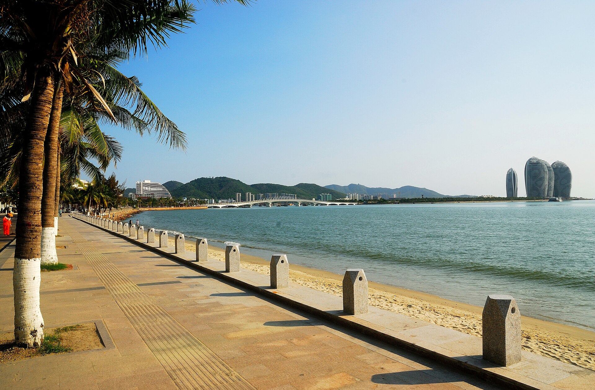 싼야만 해변 산책로